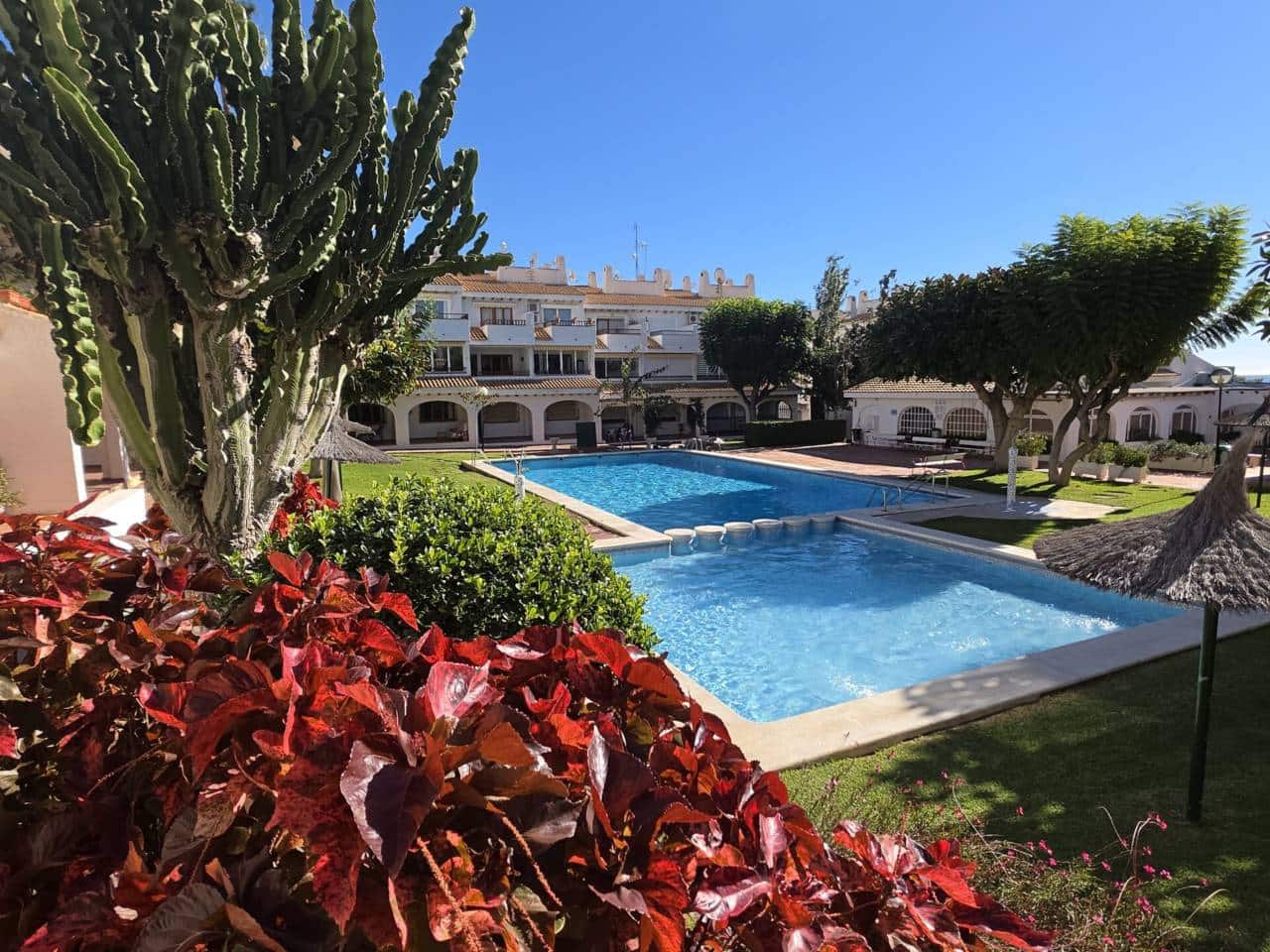Apartamento de 2 habitaciones en El Campello en venta con piscina - 259.950 € (Ref: 10179762)