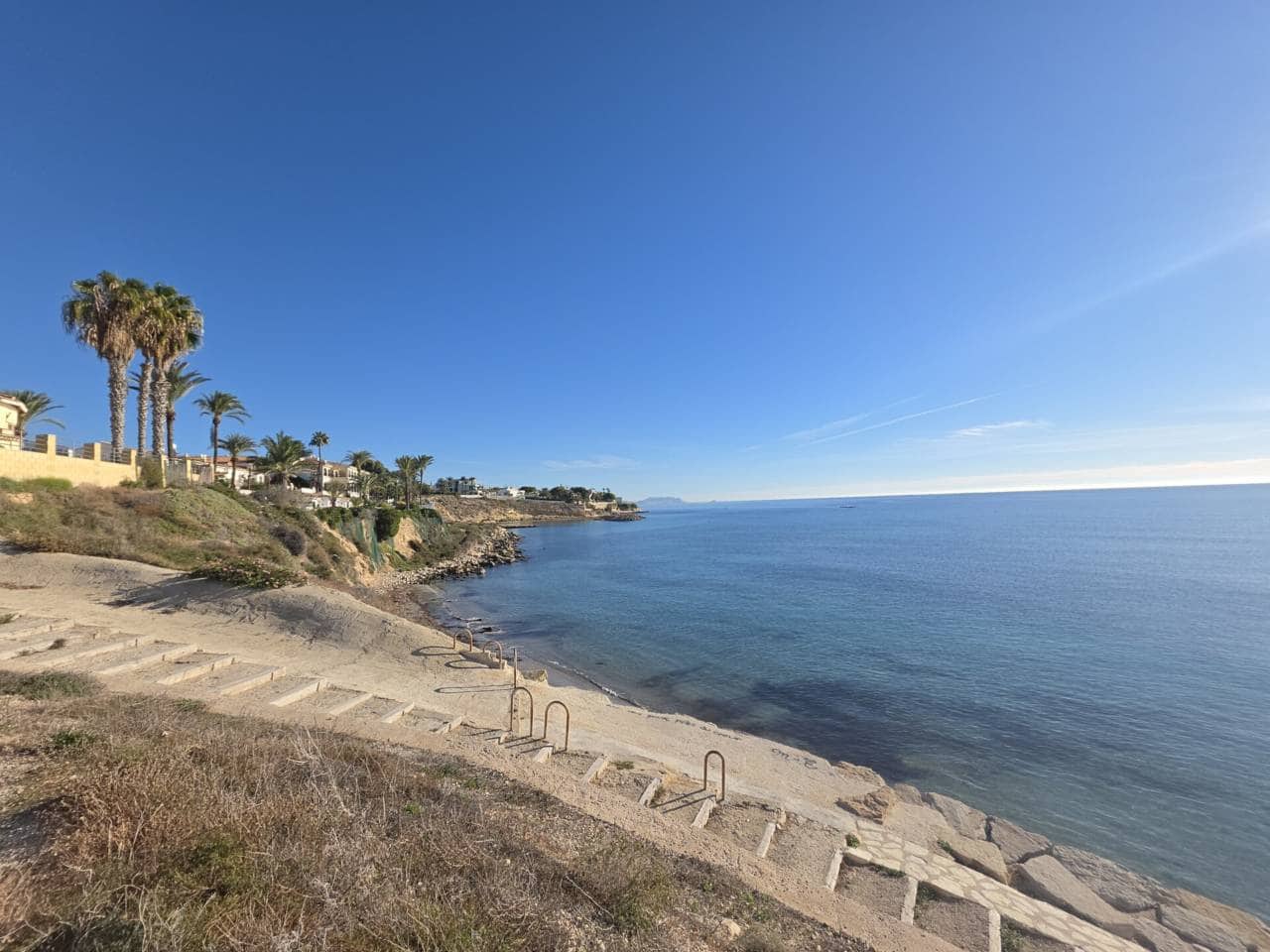 Apartamento de 2 habitaciones en El Campello en venta con piscina - 259.950 € (Ref: 10179762)