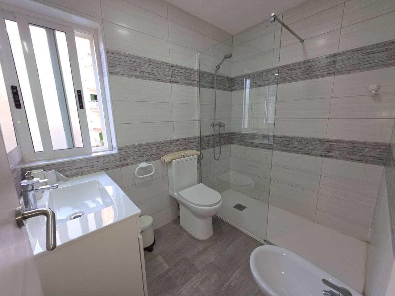 3 Zimmer Apartment zu verkaufen in El Campello mit Pool - 449.950 € (Ref: 10179763)