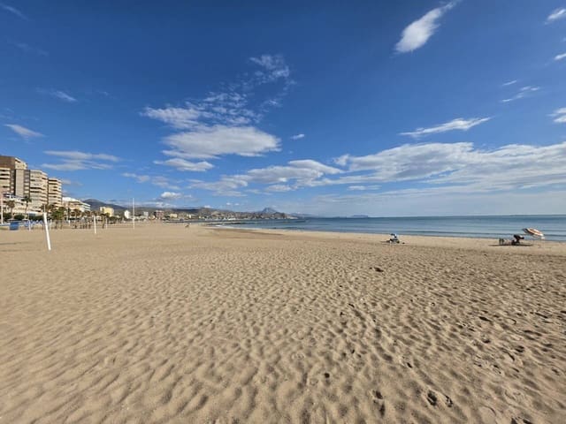 3 Zimmer Apartment zu verkaufen in El Campello mit Pool - 449.950 € (Ref: 10179763)