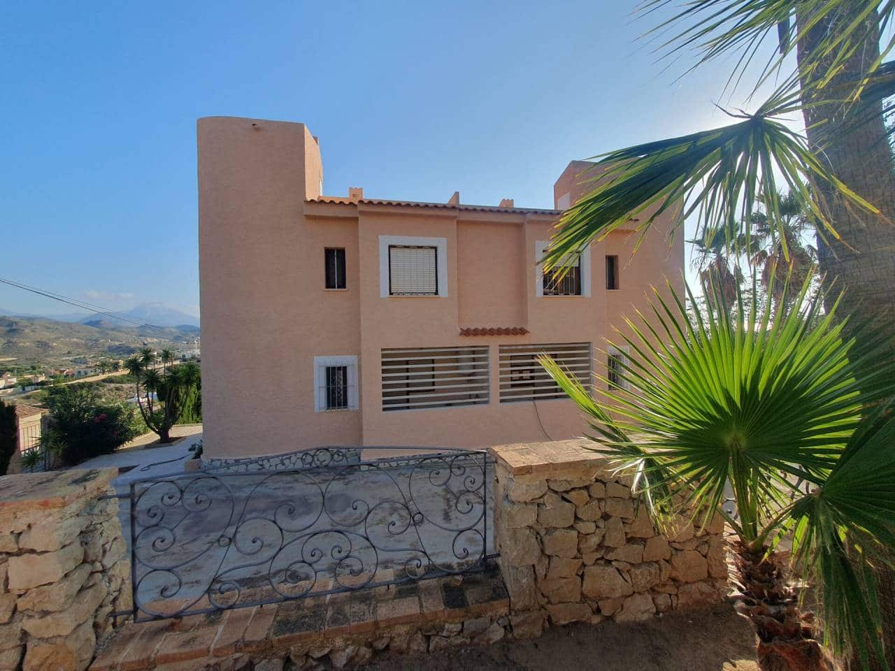 6 camera da letto Villa in vendita in El Campello con piscina - 575.000 € (Rif: 7857362)