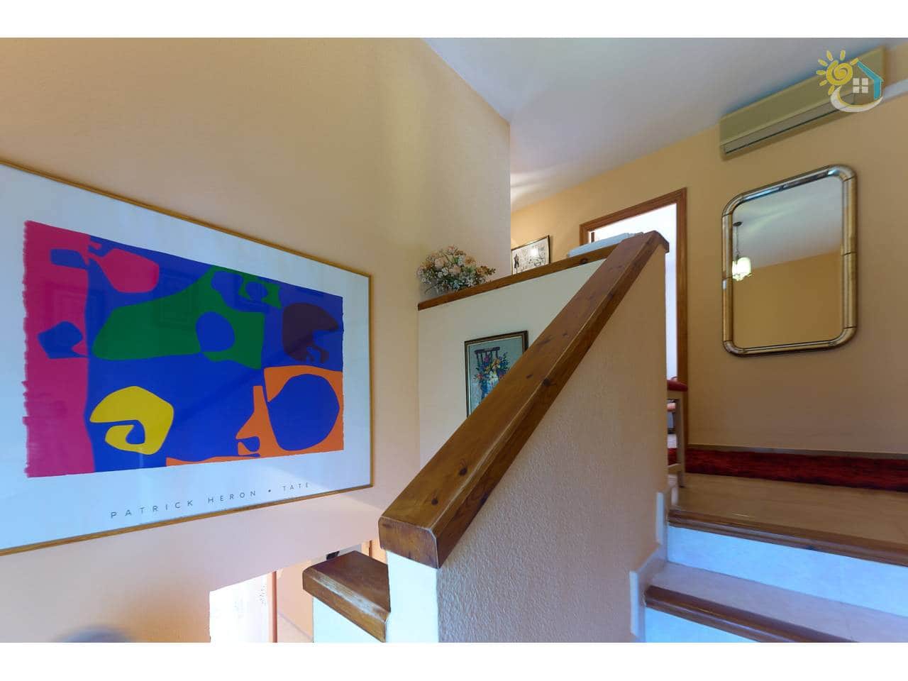 4 camera da letto Villa in vendita in El Campello con piscina - 445.000 € (Rif: 9622740)