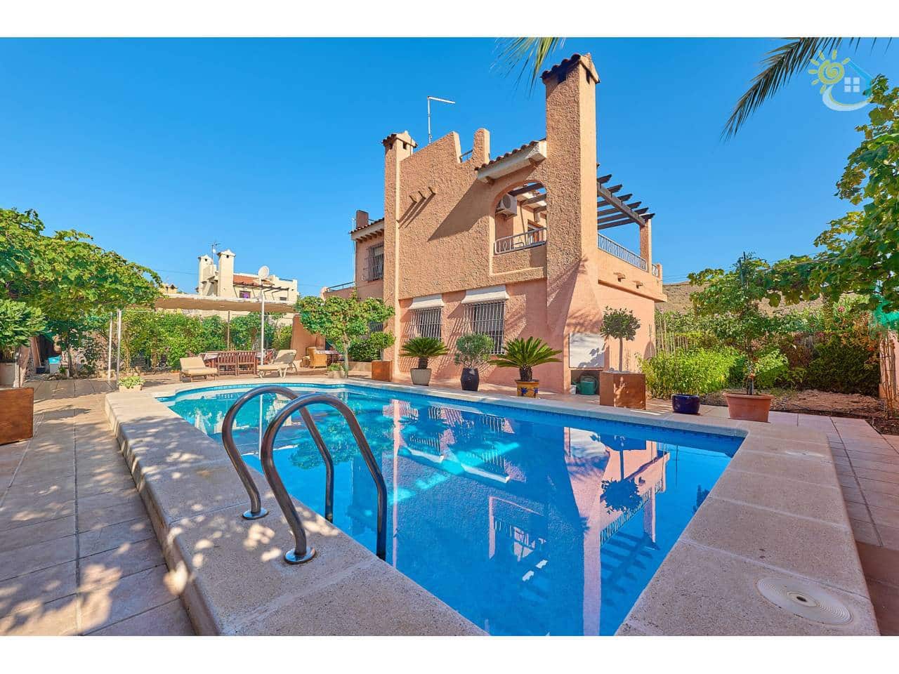 4 camera da letto Villa in vendita in El Campello con piscina - 445.000 € (Rif: 9622740)
