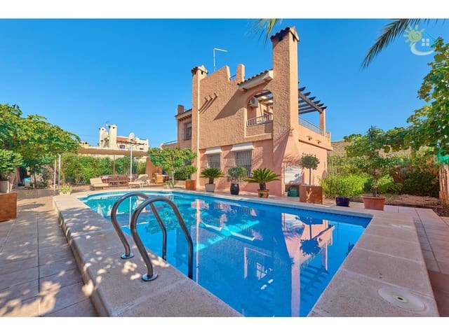 4 camera da letto Villa in vendita in El Campello con piscina - 445.000 € (Rif: 9622740)