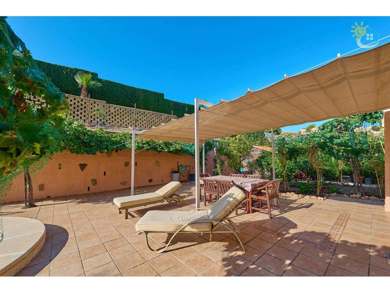 4 camera da letto Villa in vendita in El Campello con piscina - 445.000 € (Rif: 9622740)