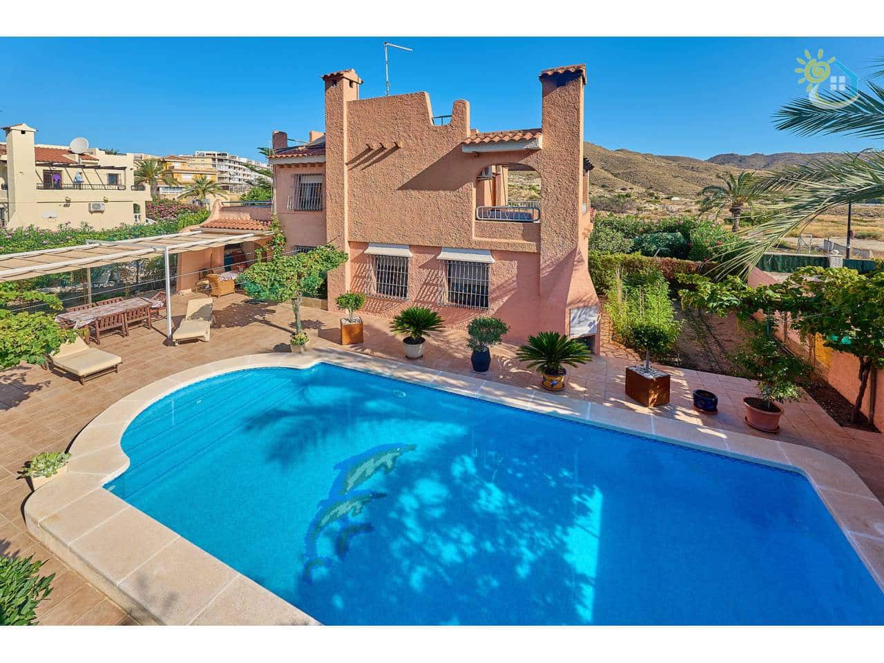 4 camera da letto Villa in vendita in El Campello con piscina - 445.000 € (Rif: 9622740)