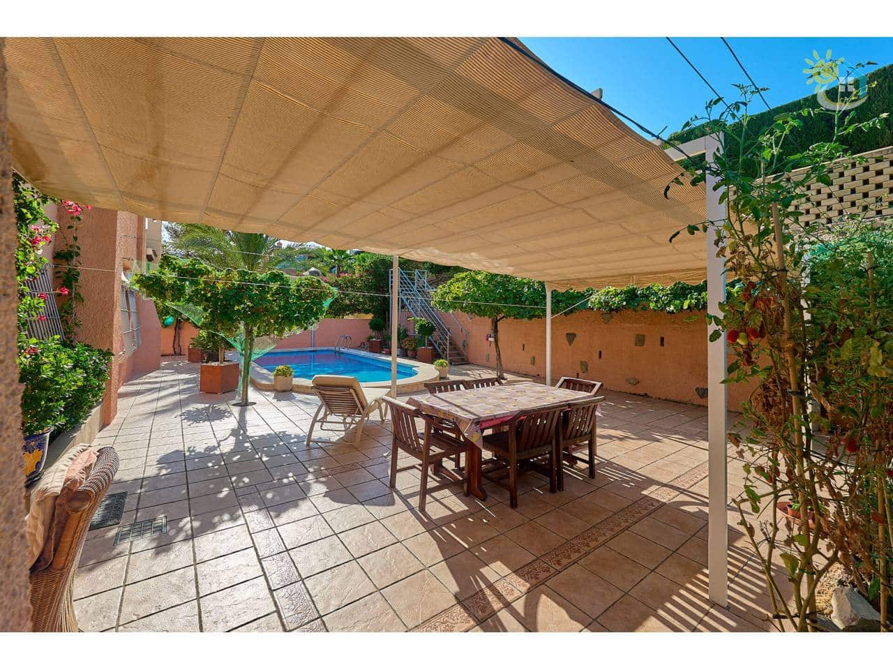 4 camera da letto Villa in vendita in El Campello con piscina - 445.000 € (Rif: 9622740)