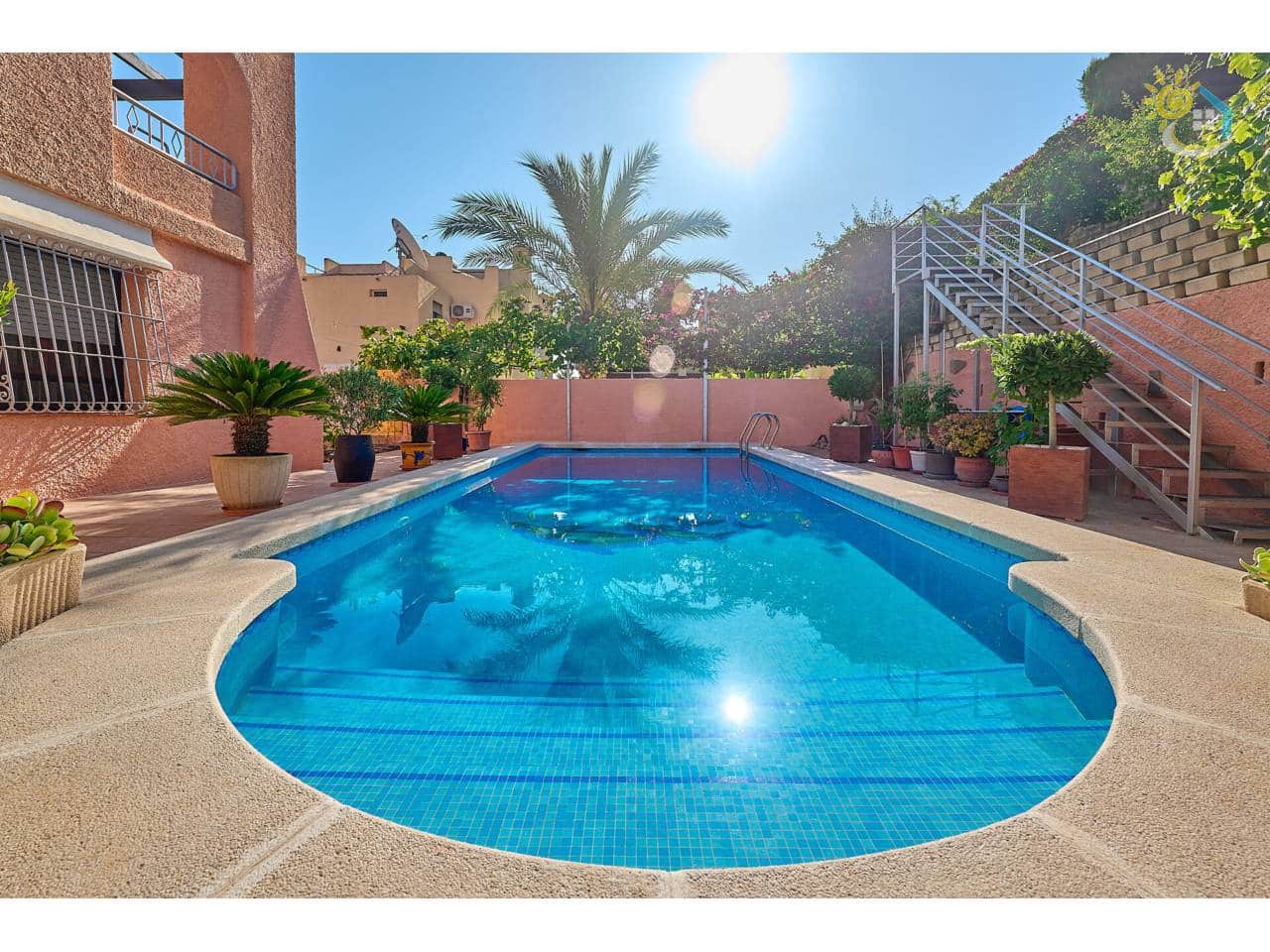 4 camera da letto Villa in vendita in El Campello con piscina - 445.000 € (Rif: 9622740)