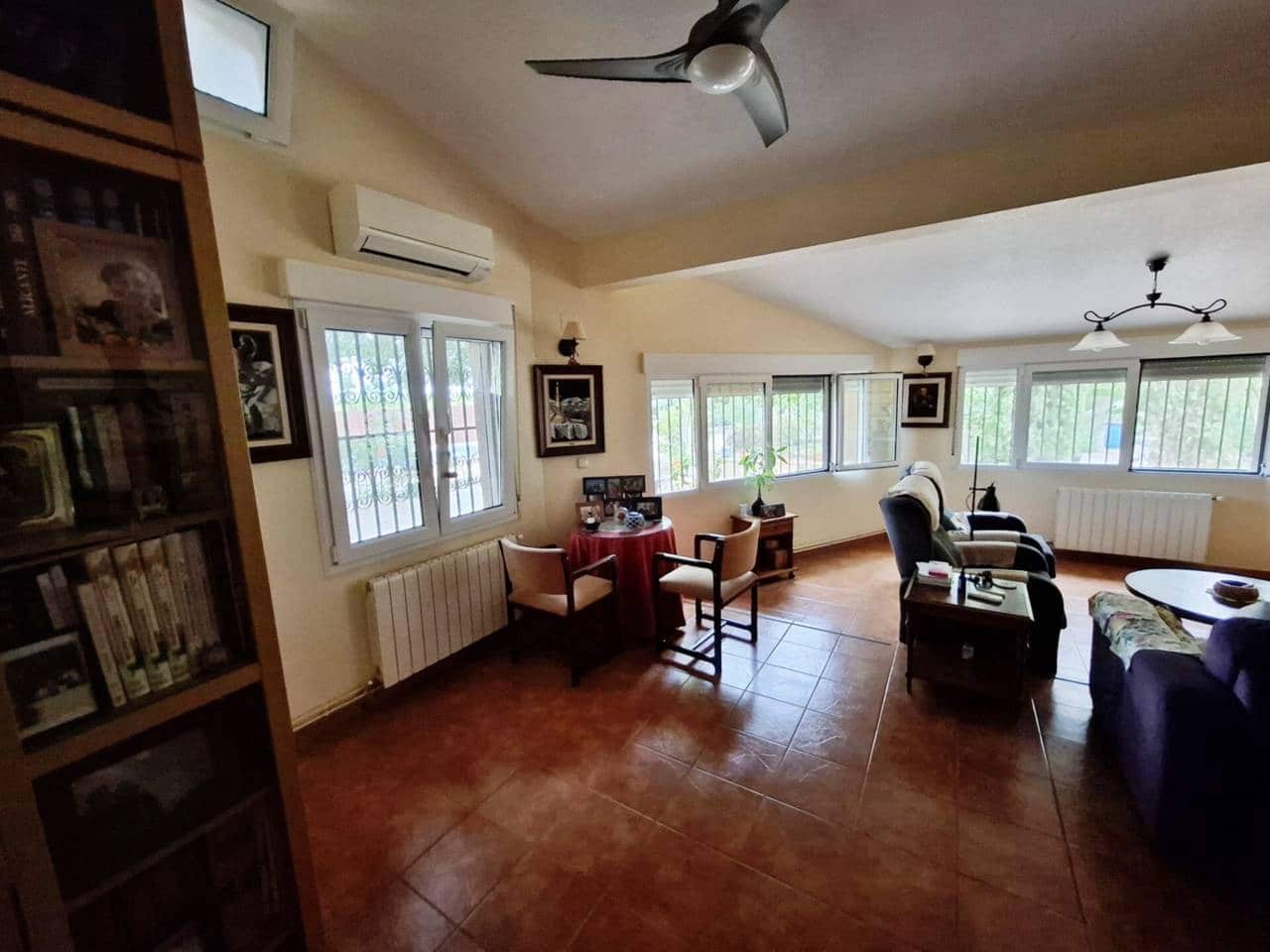 4 camera da letto Villa in vendita in San Vicente / Sant Vicent del Raspeig con piscina garage - 430.000 € (Rif: 9650975)