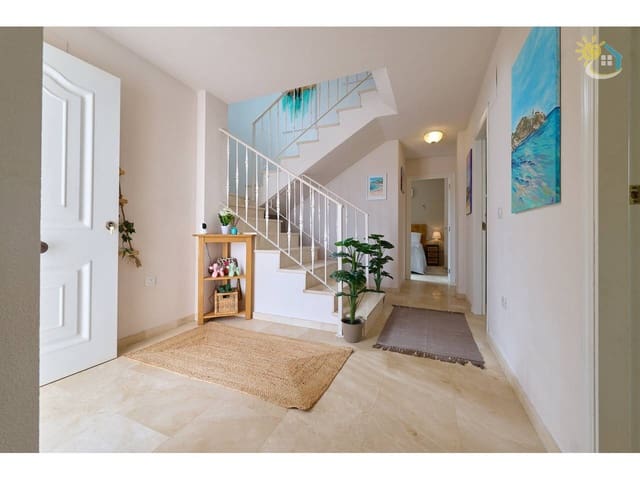 3 Zimmer Villa zu verkaufen in El Campello mit Pool - 469.000 € (Ref: 9655563)