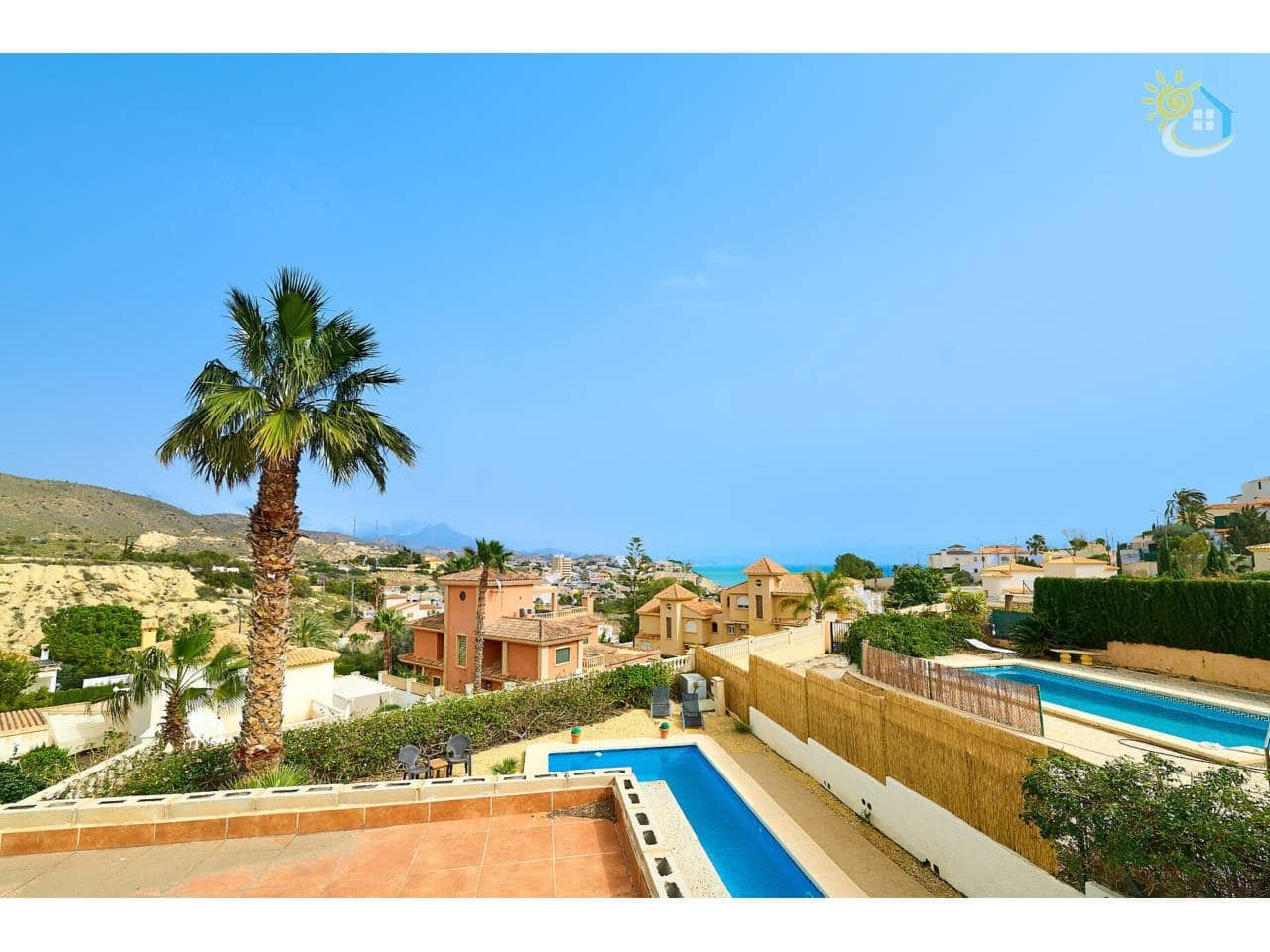 3 Zimmer Villa zu verkaufen in El Campello mit Pool - 469.000 € (Ref: 9655563)