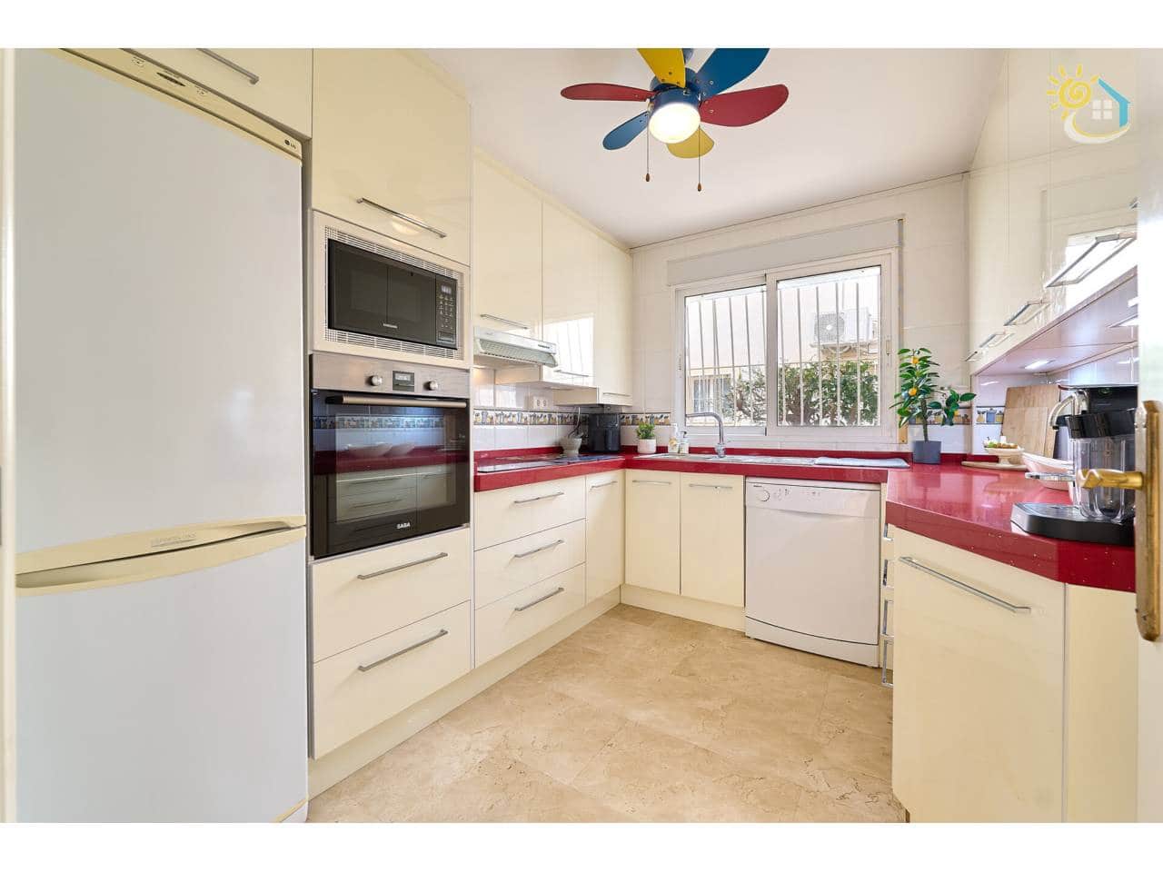 3 Zimmer Villa zu verkaufen in El Campello mit Pool - 469.000 € (Ref: 9655563)