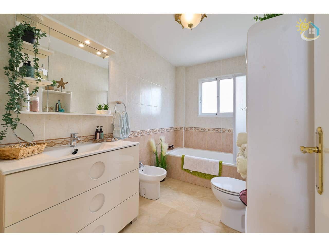 3 Zimmer Villa zu verkaufen in El Campello mit Pool - 469.000 € (Ref: 9655563)