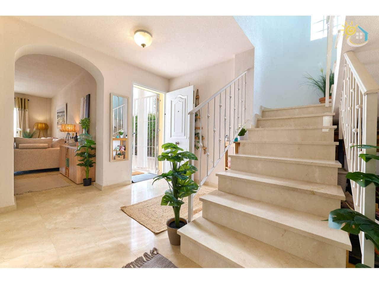 3 Zimmer Villa zu verkaufen in El Campello mit Pool - 469.000 € (Ref: 9655563)