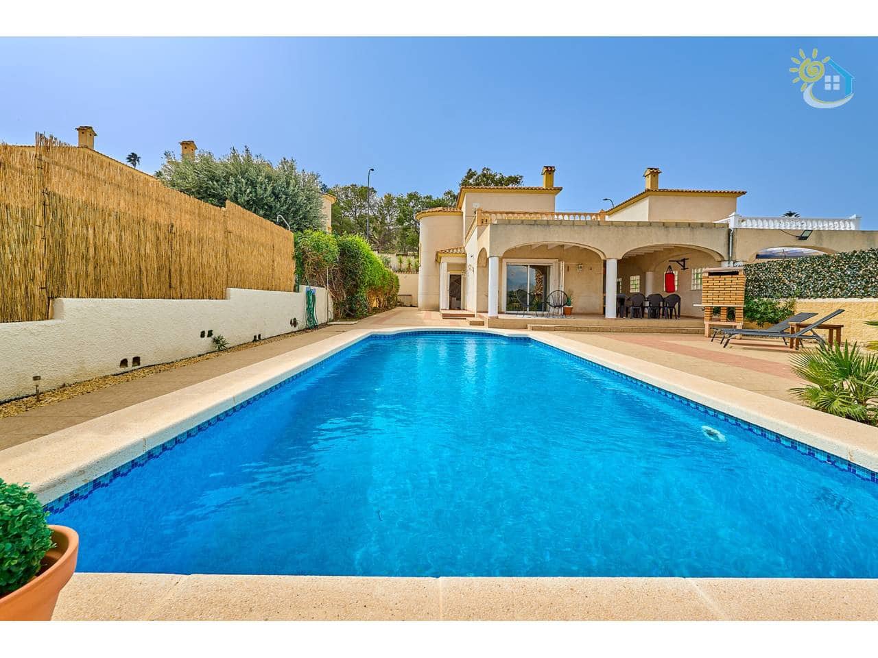 3 Zimmer Villa zu verkaufen in El Campello mit Pool - 469.000 € (Ref: 9655563)