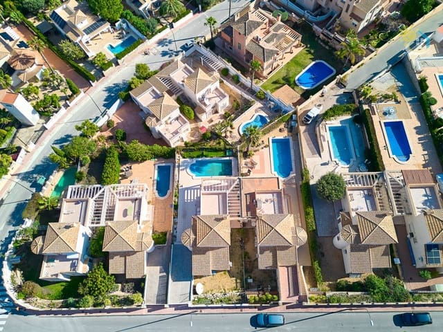 3 sypialnia Willa na sprzedaż w El Campello z basenem - 469 000 € (Ref: 9655563)