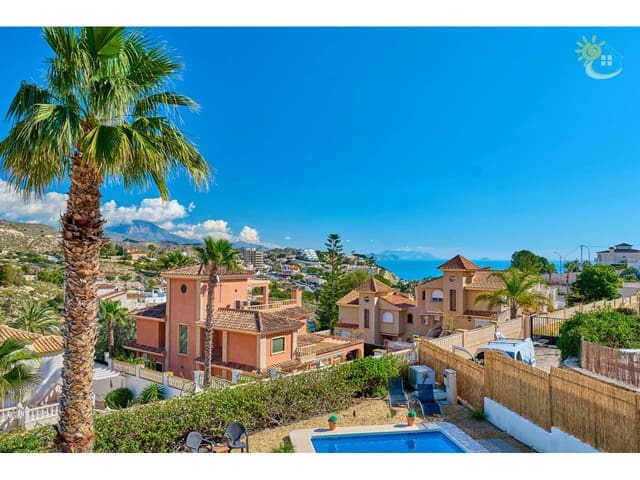 3 sypialnia Willa na sprzedaż w El Campello z basenem - 469 000 € (Ref: 9655563)