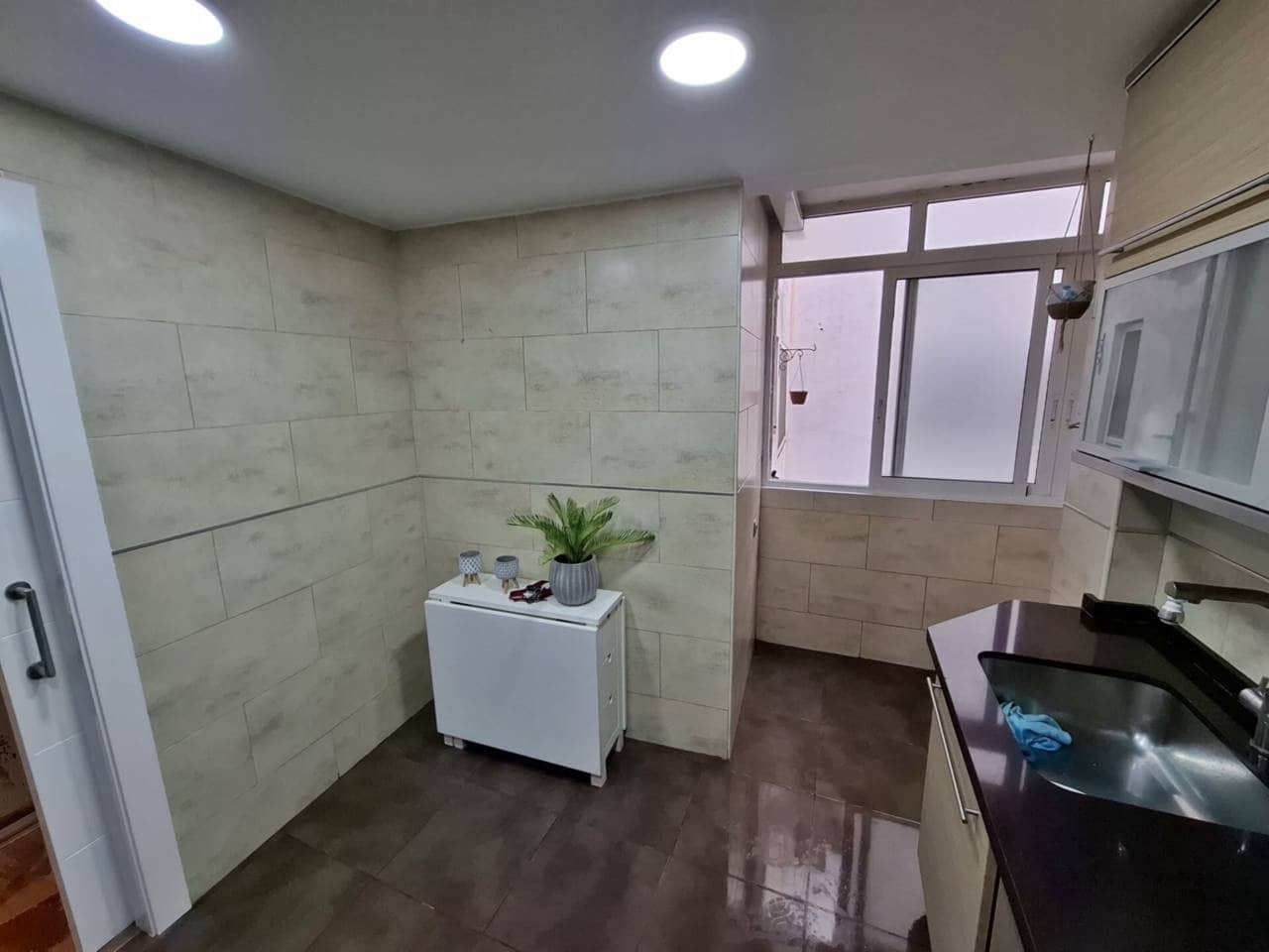 2 slaapkamer Appartement te koop in Alicante stad - € 239.000 (Ref: 9679382)