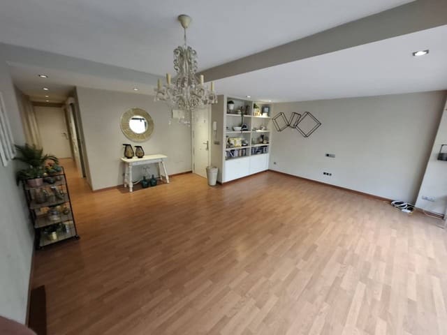 2 chambre Appartement à vendre à Alicante ville - 239 000 € (Ref: 9679382)