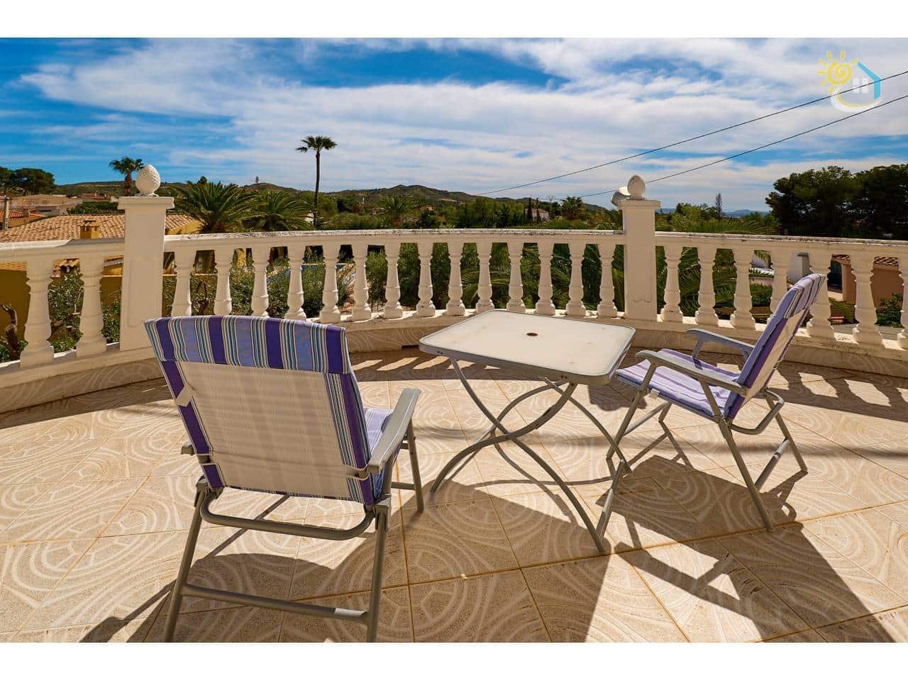 4 makuuhuone Huvila myytävänä paikassa Busot mukana uima-altaan - 420 000 € (Ref: 9703339)