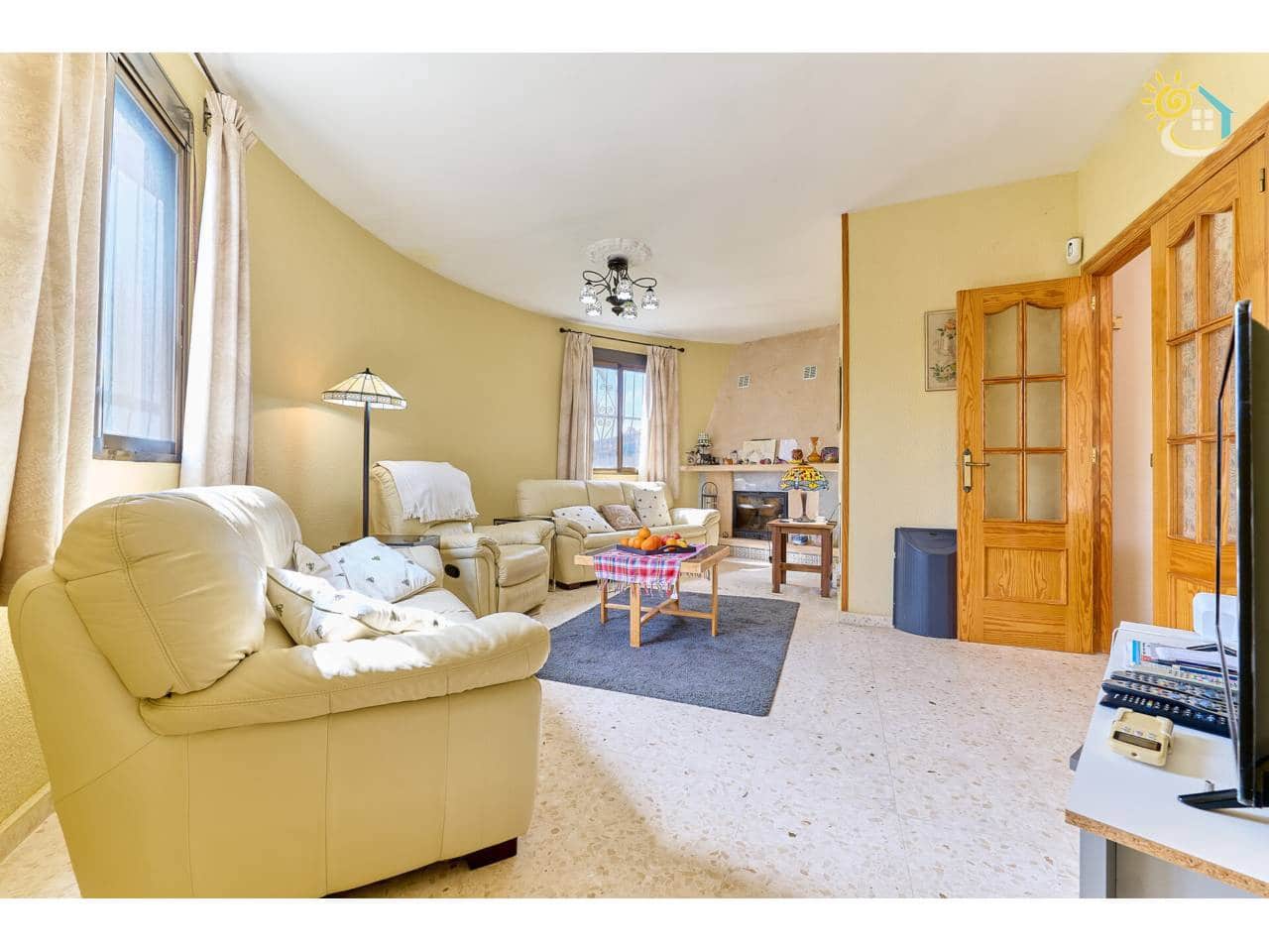 4 makuuhuone Huvila myytävänä paikassa Busot mukana uima-altaan - 420 000 € (Ref: 9703339)