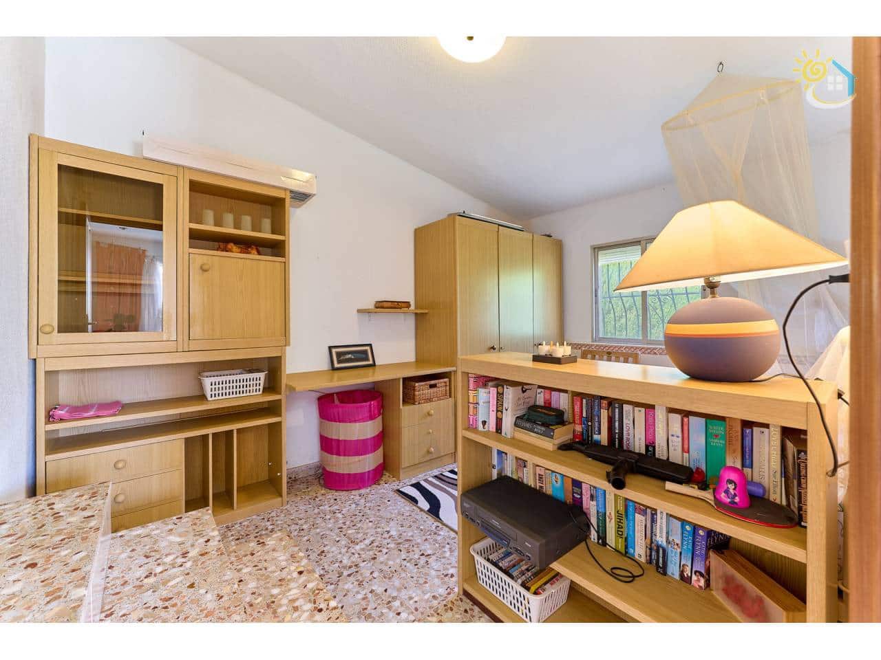 4 makuuhuone Huvila myytävänä paikassa Busot mukana uima-altaan - 420 000 € (Ref: 9703339)