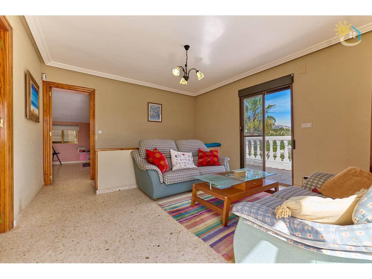 4 makuuhuone Huvila myytävänä paikassa Busot mukana uima-altaan - 420 000 € (Ref: 9703339)