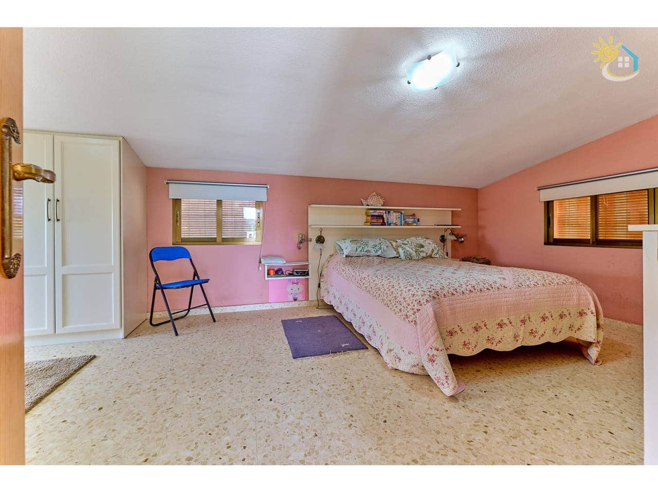 4 makuuhuone Huvila myytävänä paikassa Busot mukana uima-altaan - 420 000 € (Ref: 9703339)