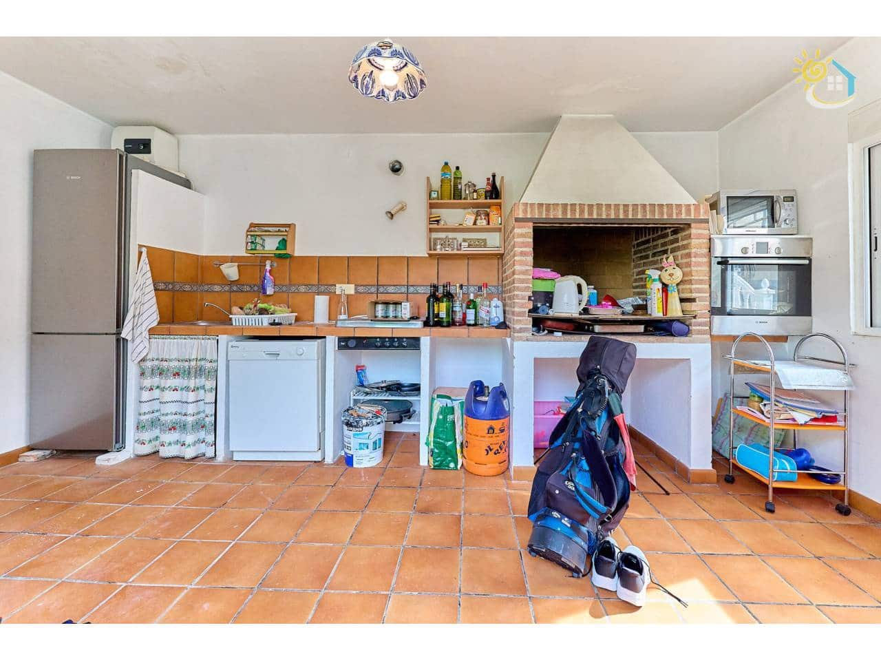 4 makuuhuone Huvila myytävänä paikassa Busot mukana uima-altaan - 420 000 € (Ref: 9703339)