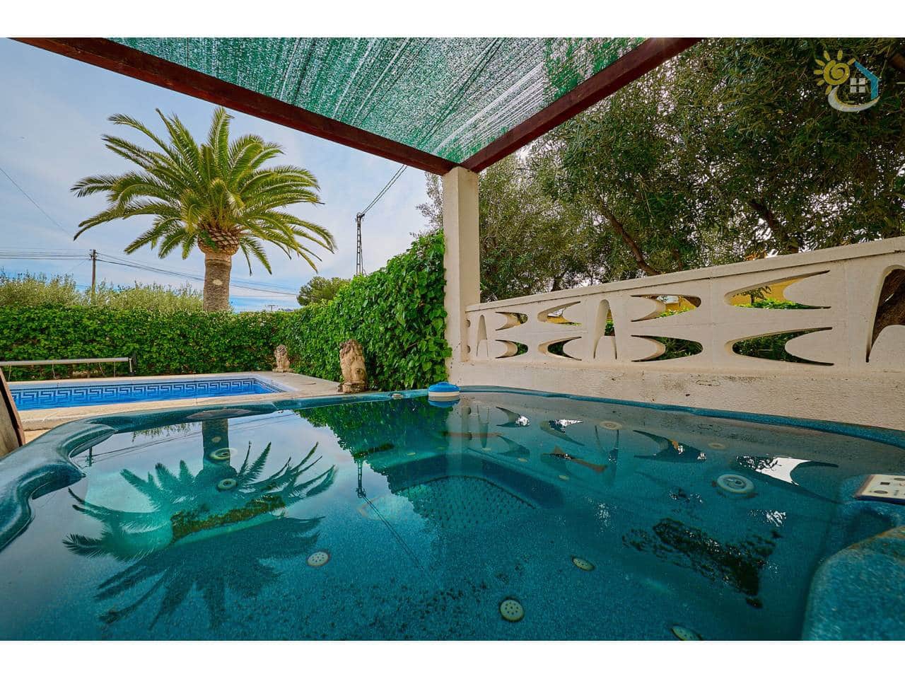 4 makuuhuone Huvila myytävänä paikassa Busot mukana uima-altaan - 420 000 € (Ref: 9703339)