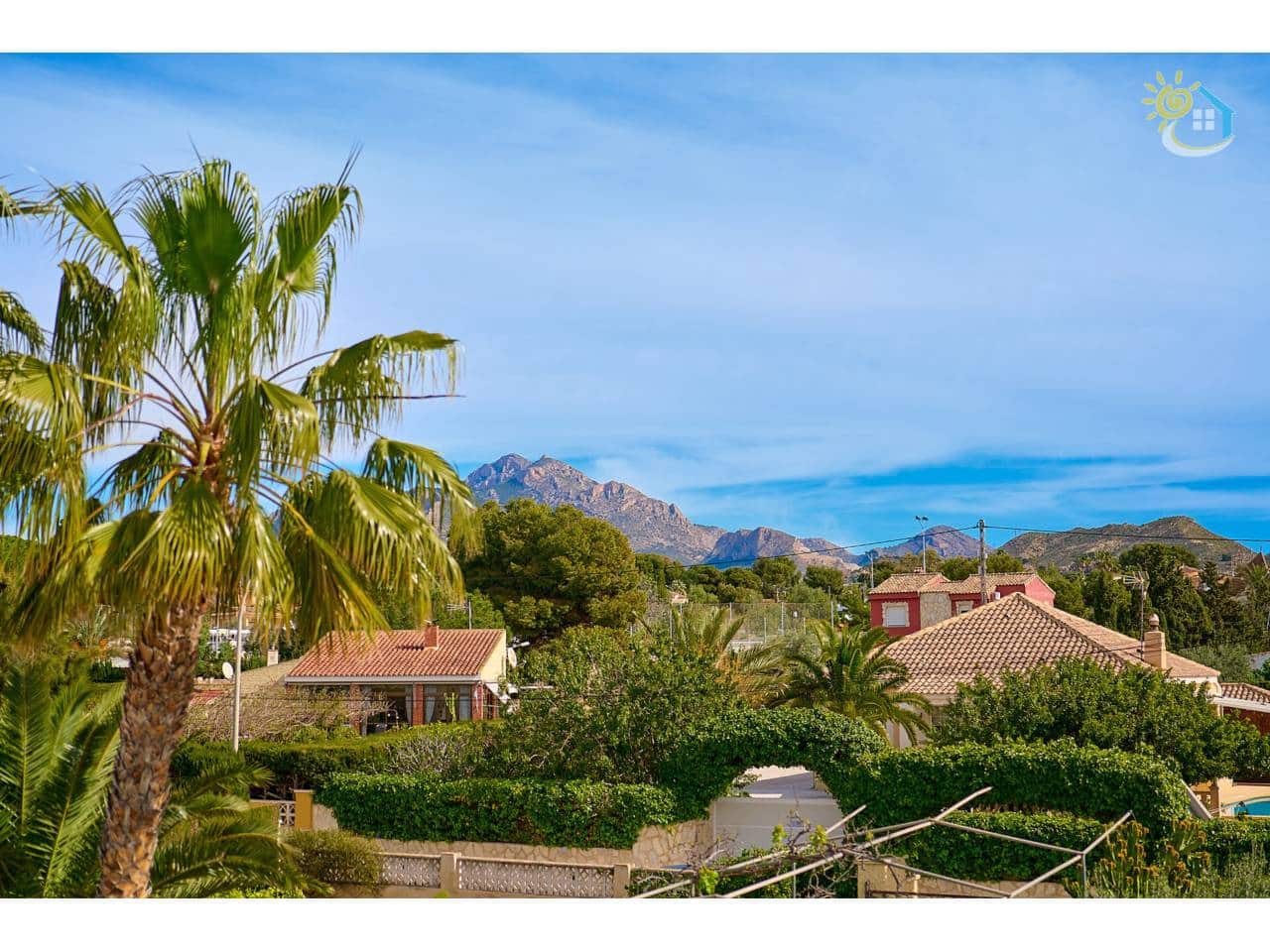 4 makuuhuone Huvila myytävänä paikassa Busot mukana uima-altaan - 420 000 € (Ref: 9703339)