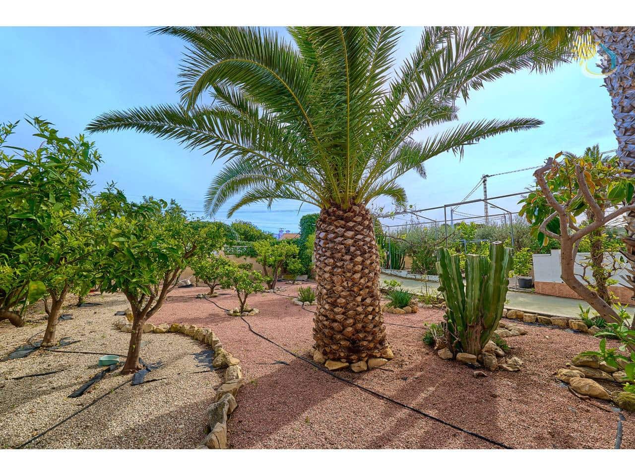 4 makuuhuone Huvila myytävänä paikassa Busot mukana uima-altaan - 420 000 € (Ref: 9703339)