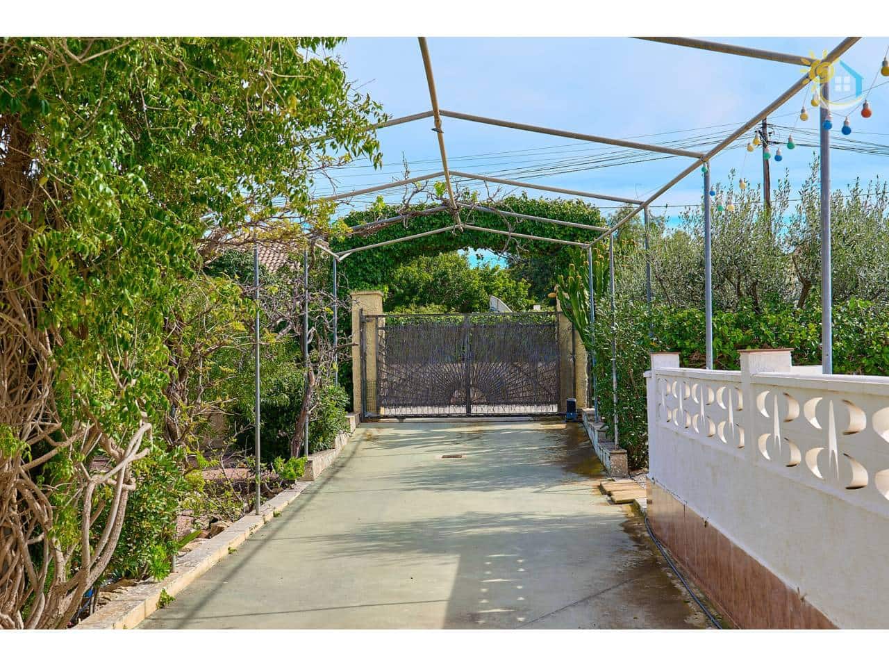 4 makuuhuone Huvila myytävänä paikassa Busot mukana uima-altaan - 420 000 € (Ref: 9703339)