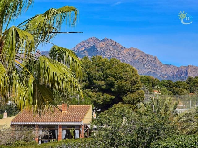 4 slaapkamer Villa te koop in Busot met zwembad - € 420.000 (Ref: 9703339)