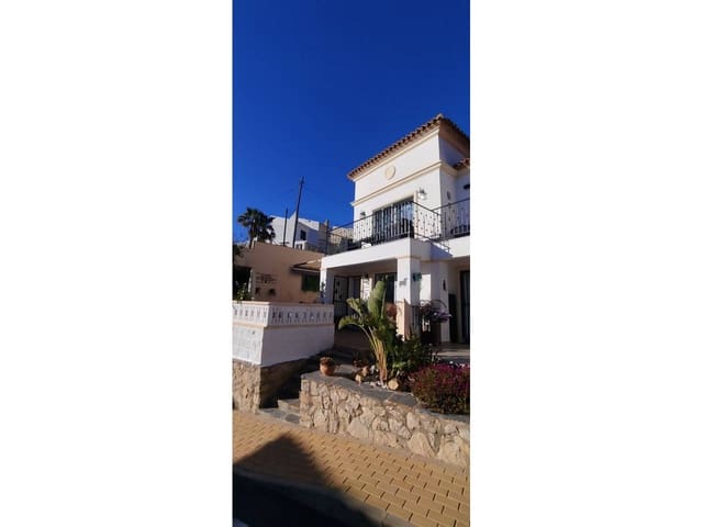 1 soveværelse Bungalow til salg i El Campello med swimmingpool - € 195.000 (Ref: 9737733)