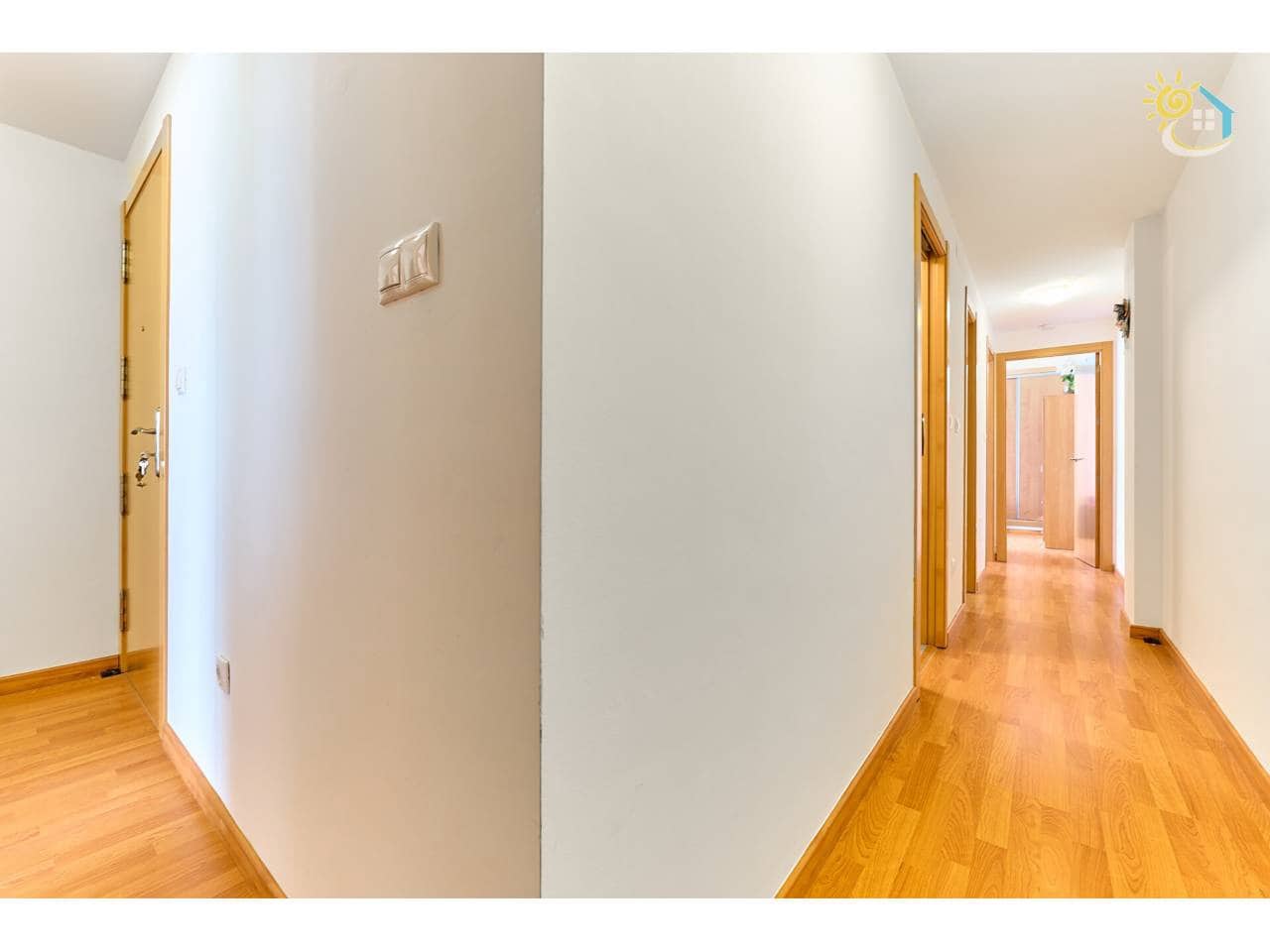 2 bedroom Apartment for sale in El Campello - € 219,000 (Ref: 9741430)