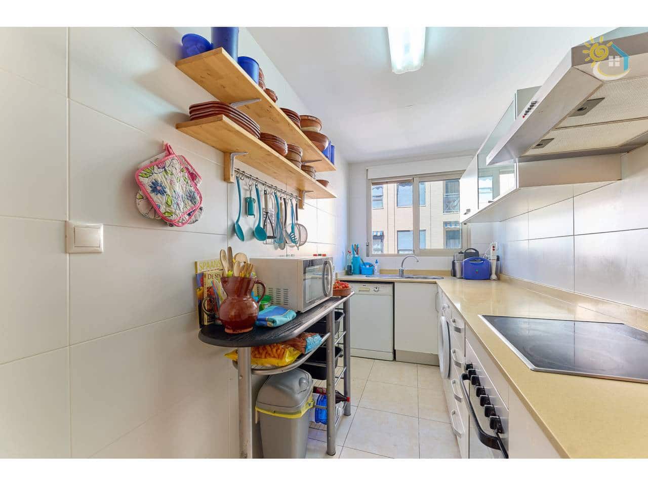 2 bedroom Apartment for sale in El Campello - € 219,000 (Ref: 9741430)