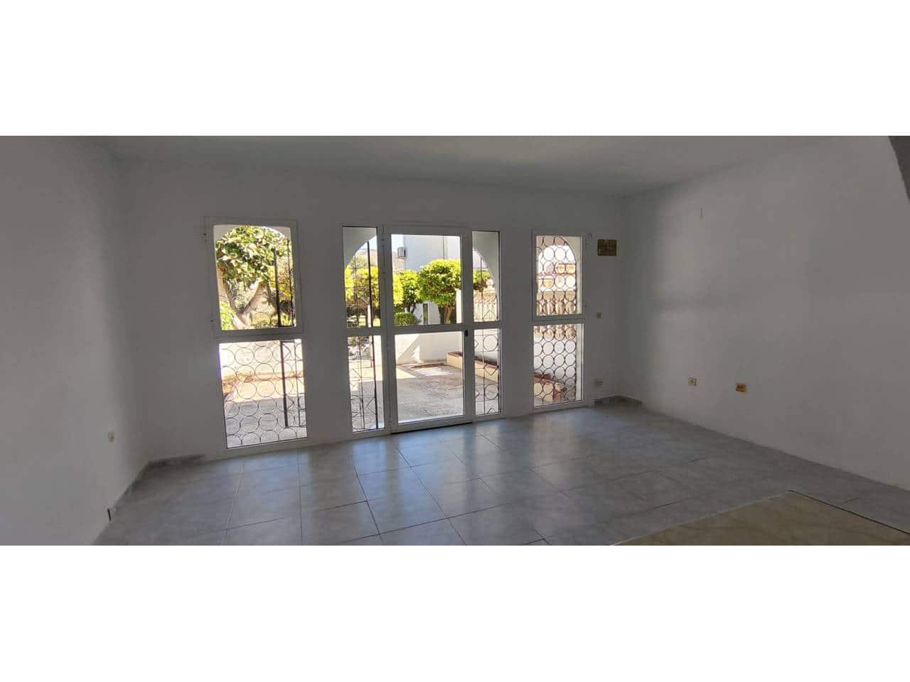 3 quarto Bungalow para venda em El Campello com piscina - 195 000 € (Ref: 9751525)