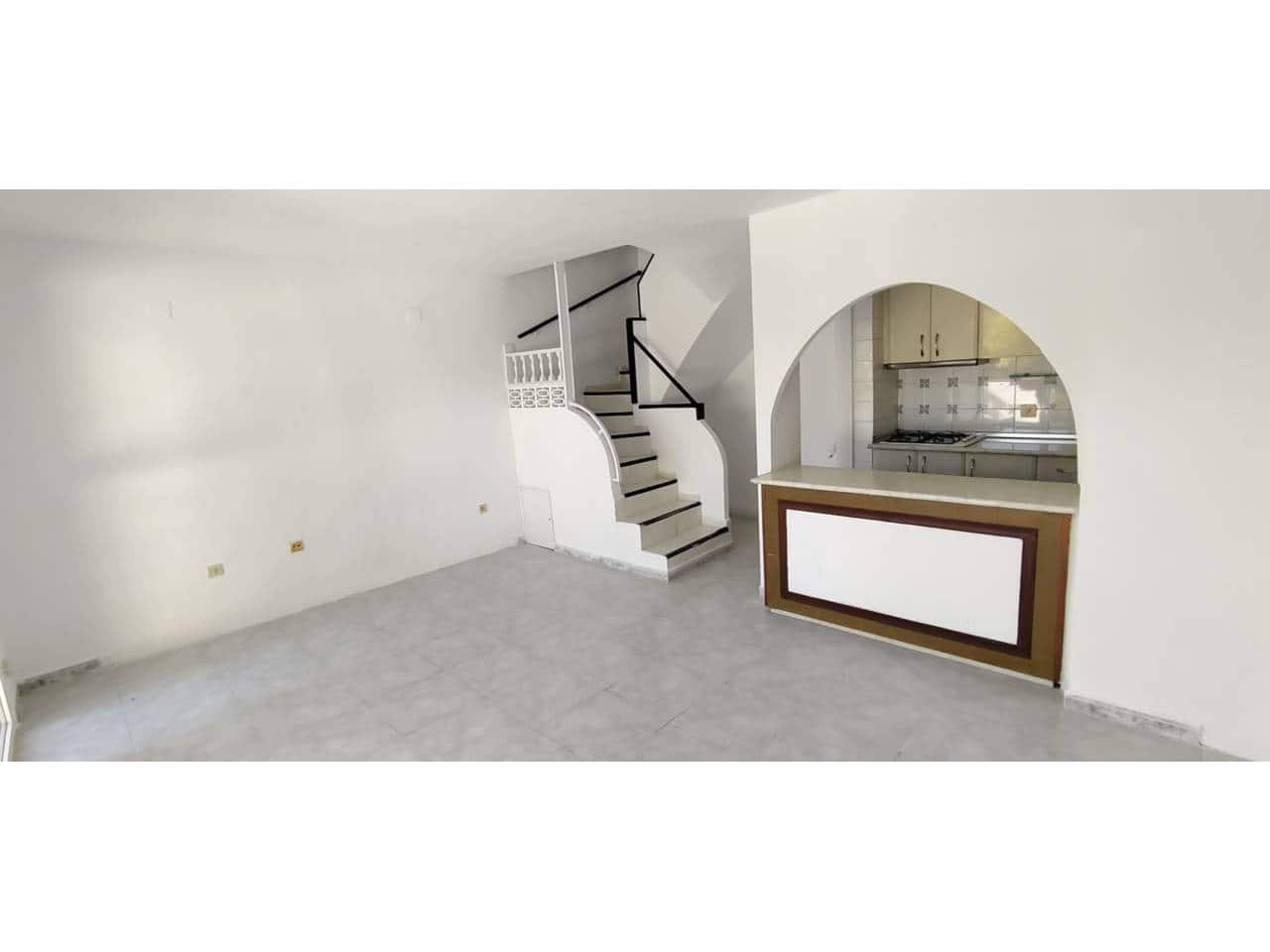 3 quarto Bungalow para venda em El Campello com piscina - 195 000 € (Ref: 9751525)