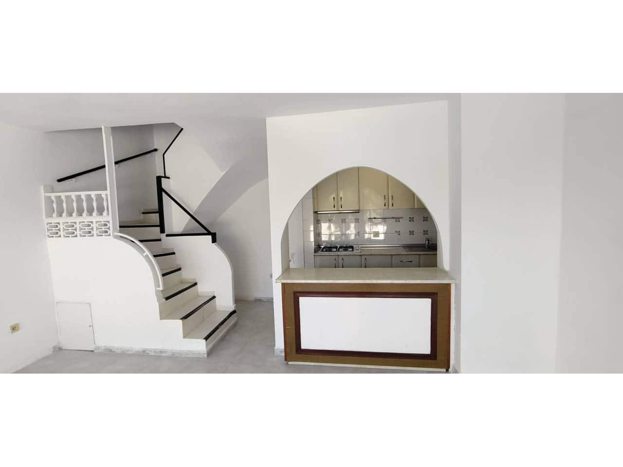 3 quarto Bungalow para venda em El Campello com piscina - 195 000 € (Ref: 9751525)