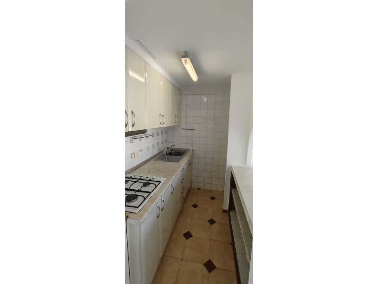 3 quarto Bungalow para venda em El Campello com piscina - 195 000 € (Ref: 9751525)