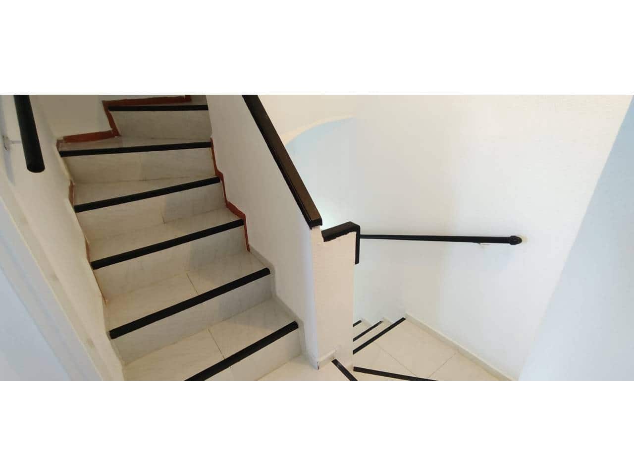 3 quarto Bungalow para venda em El Campello com piscina - 195 000 € (Ref: 9751525)