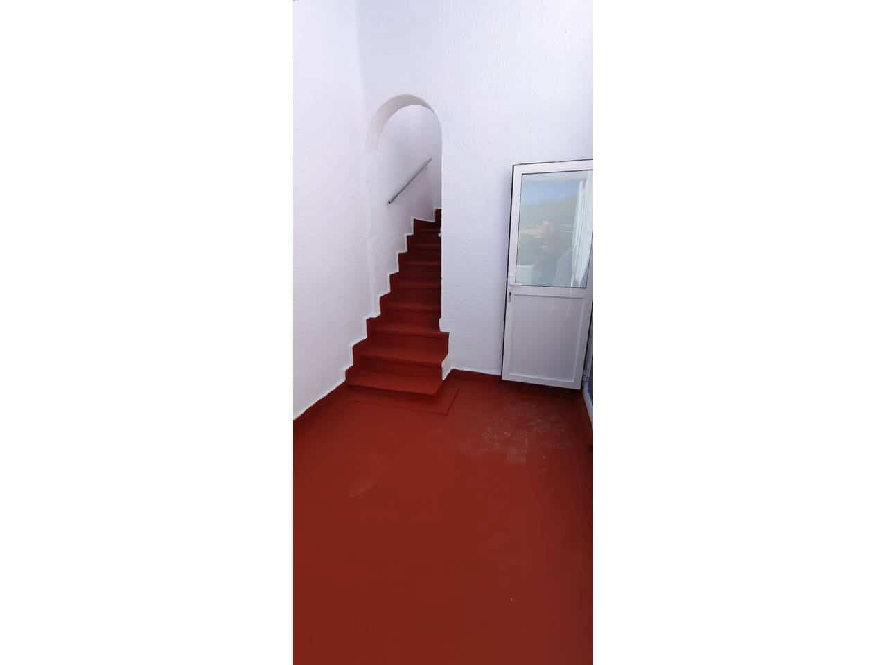 3 quarto Bungalow para venda em El Campello com piscina - 195 000 € (Ref: 9751525)