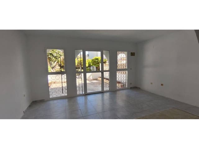 3 camera da letto Bungalow in vendita in El Campello con piscina - 195.000 € (Rif: 9751525)
