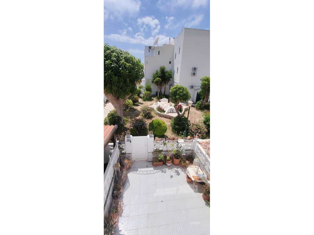 3 sovrum Bungalow till salu i El Campello med pool - 220 000 € (Ref: 9828140)