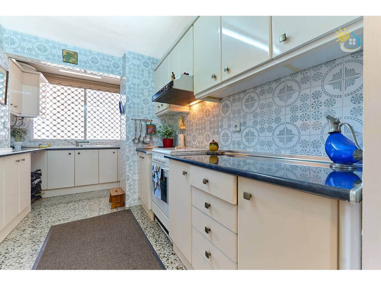 3 sovrum Lägenhet till salu i El Campello med pool garage - 425 000 € (Ref: 9880491)