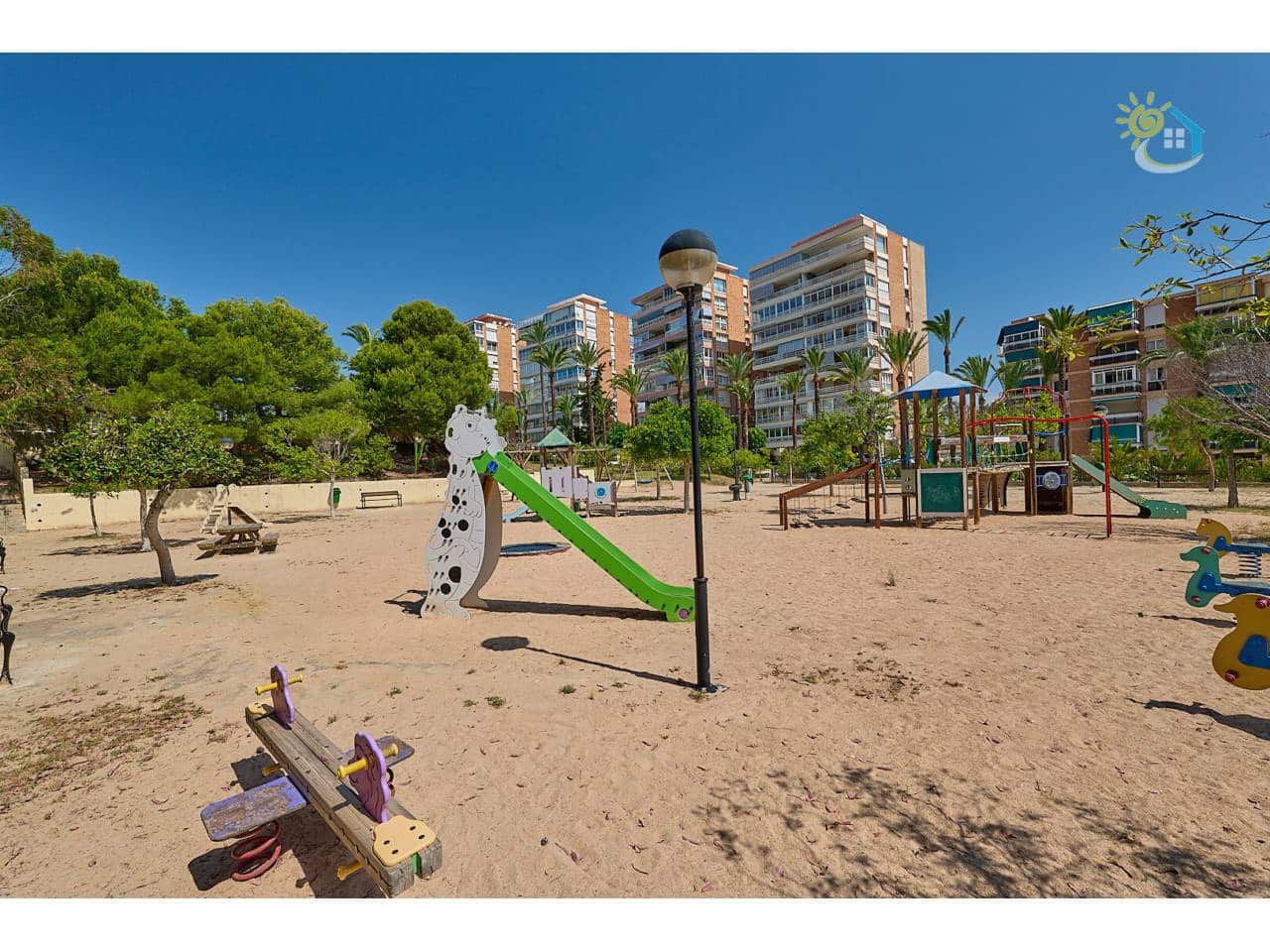 3 sovrum Lägenhet till salu i El Campello med pool garage - 425 000 € (Ref: 9880491)
