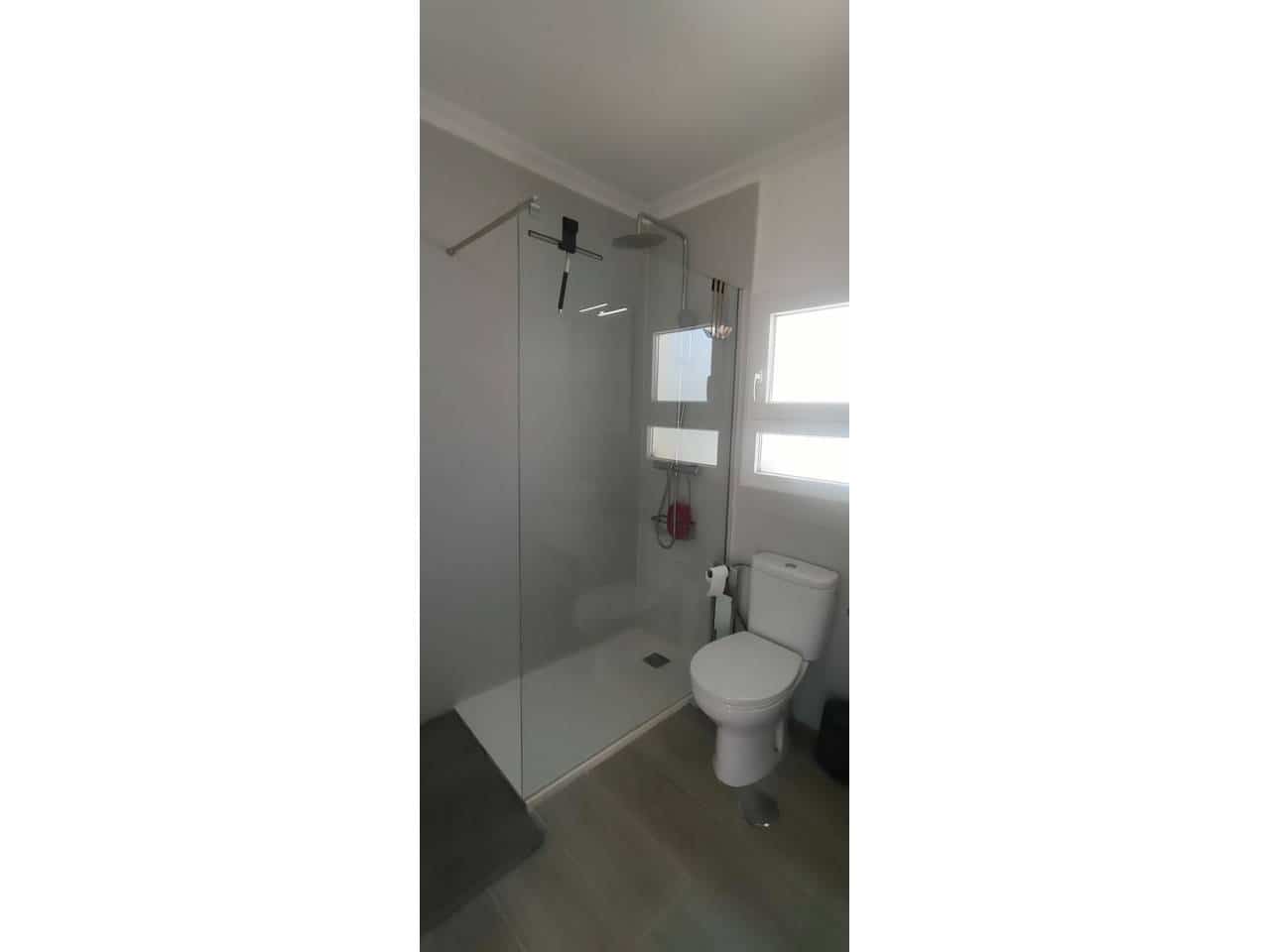 3 soveværelse Bungalow til salg i El Campello med swimmingpool garage - € 259.950 (Ref: 9921594)