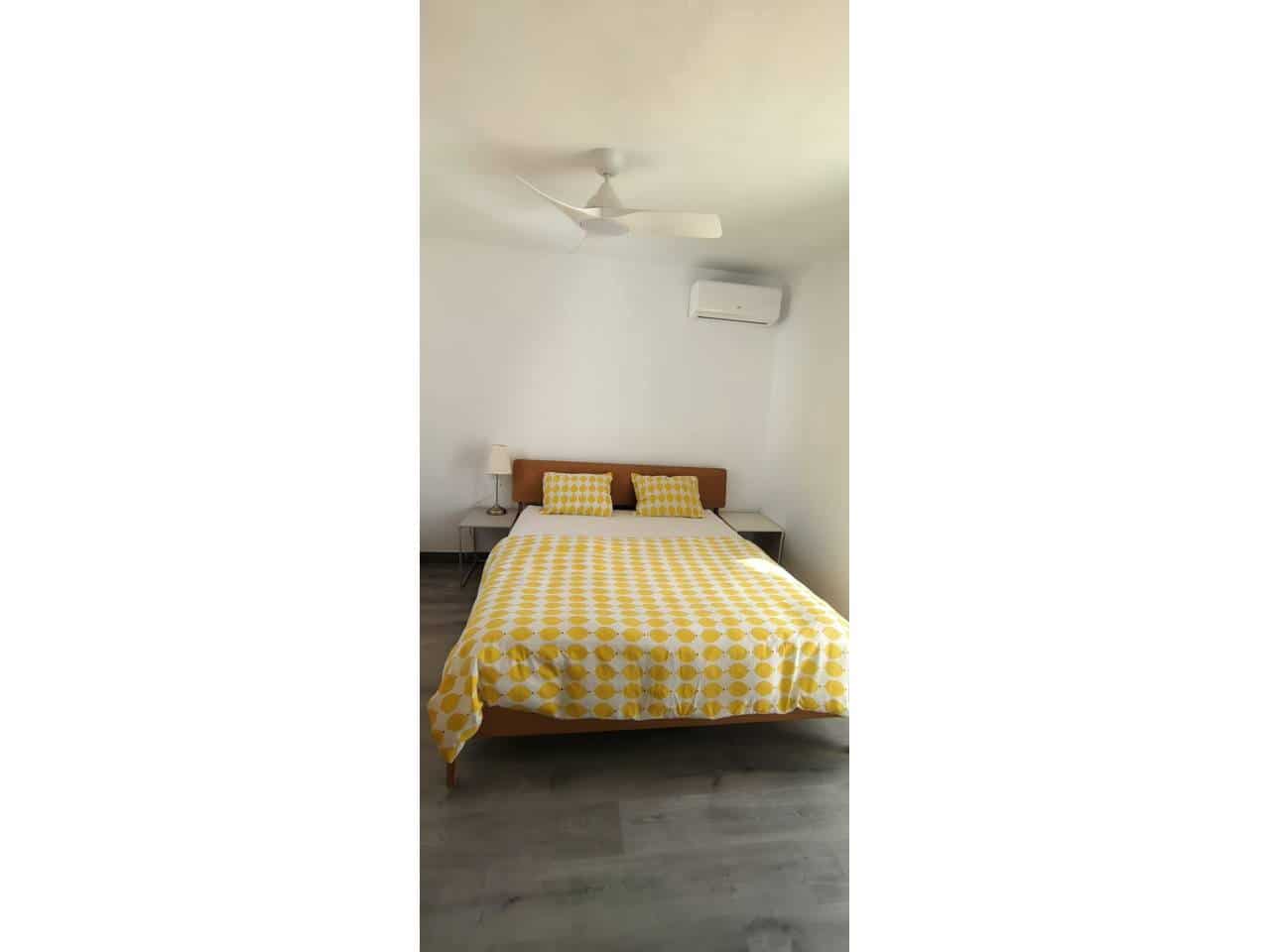 3 soveværelse Bungalow til salg i El Campello med swimmingpool garage - € 259.950 (Ref: 9921594)