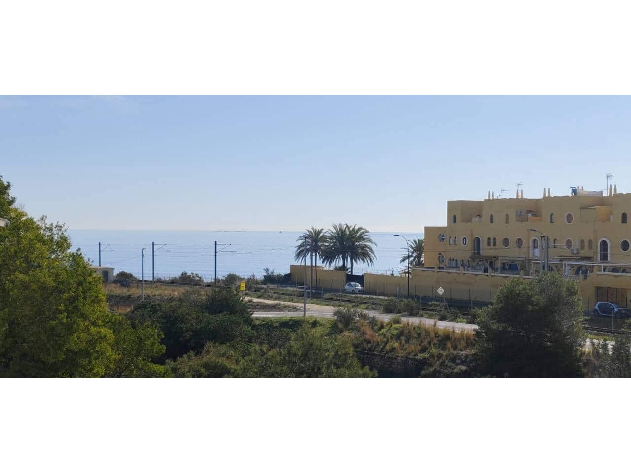 3 soveværelse Bungalow til salg i El Campello med swimmingpool garage - € 259.950 (Ref: 9921594)